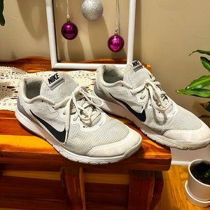 Nike Flex Experience RN4 Size 11